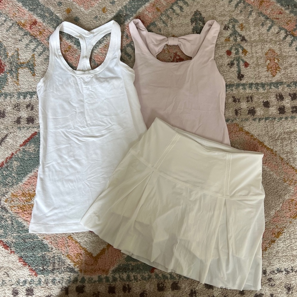 Lululemon Lost in Pace Pleated Skirt size 4